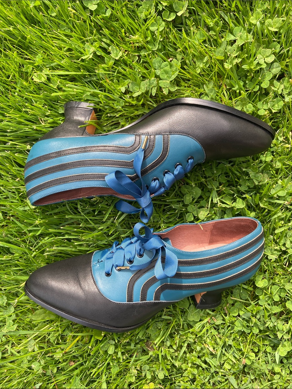 American Duchess Bernadette Blue/Black Edwardian Oxford Shoe Women's Size 9.5 - Picture 8 of 14